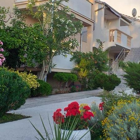 Apartments Golic Biograd Na Moru Exterior photo