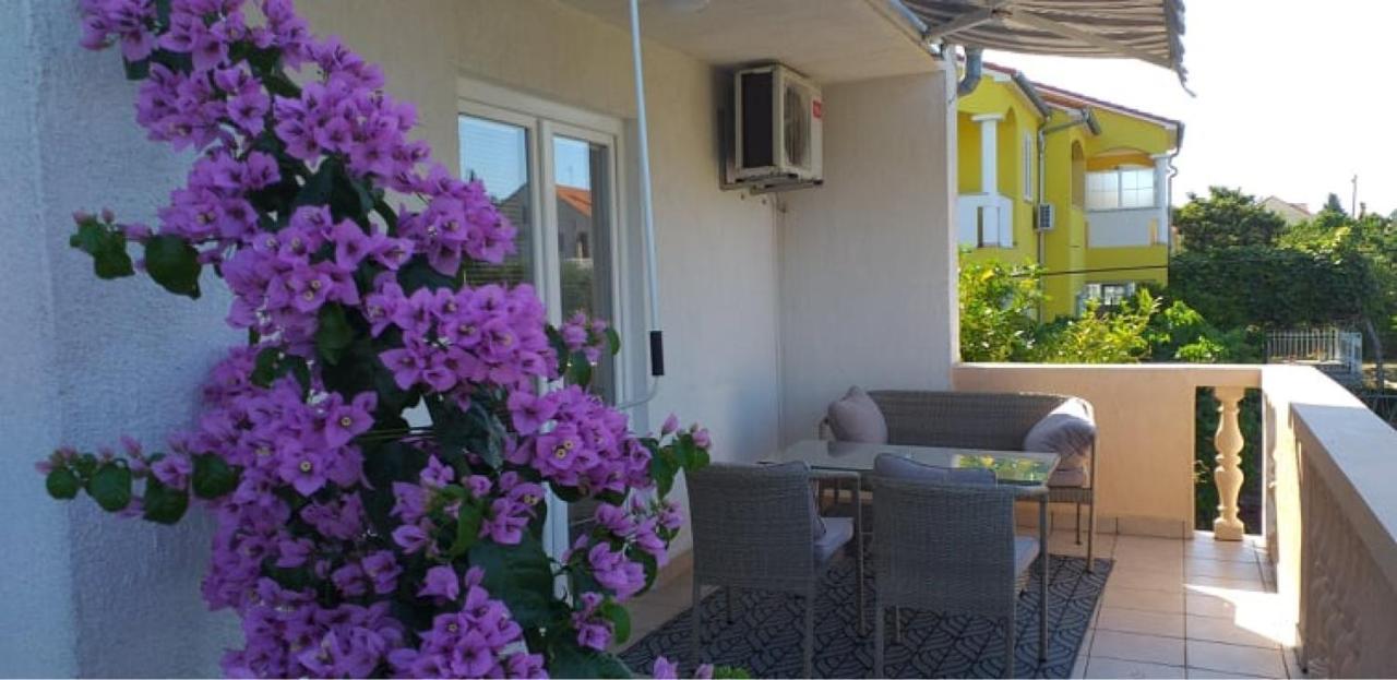 Apartments Golic Biograd Na Moru Exterior photo