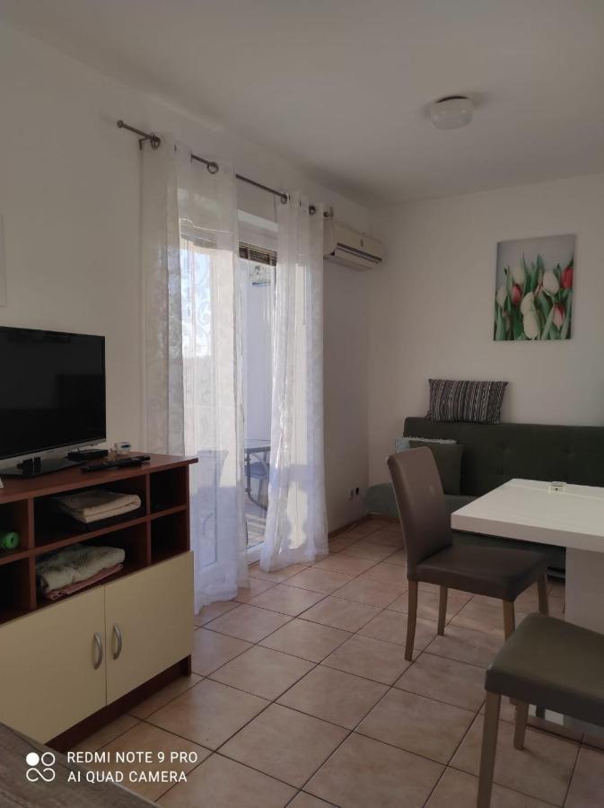 Apartments Golic Biograd Na Moru Exterior photo