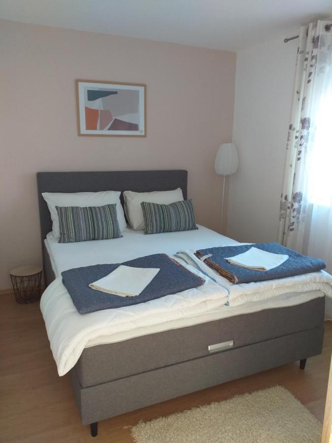 Apartments Golic Biograd Na Moru Exterior photo