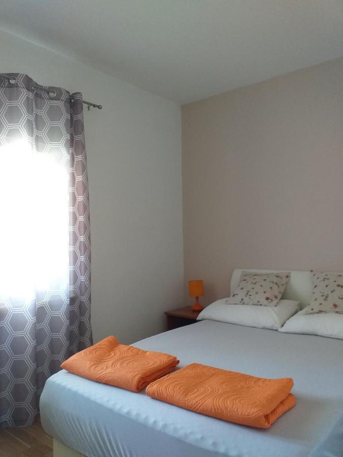 Apartments Golic Biograd Na Moru Exterior photo