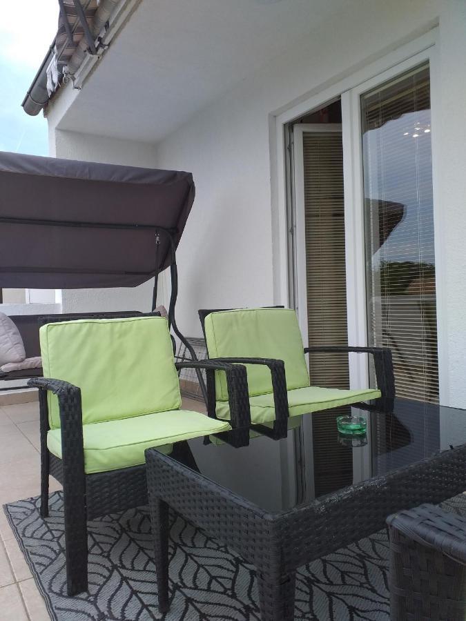 Apartments Golic Biograd Na Moru Exterior photo