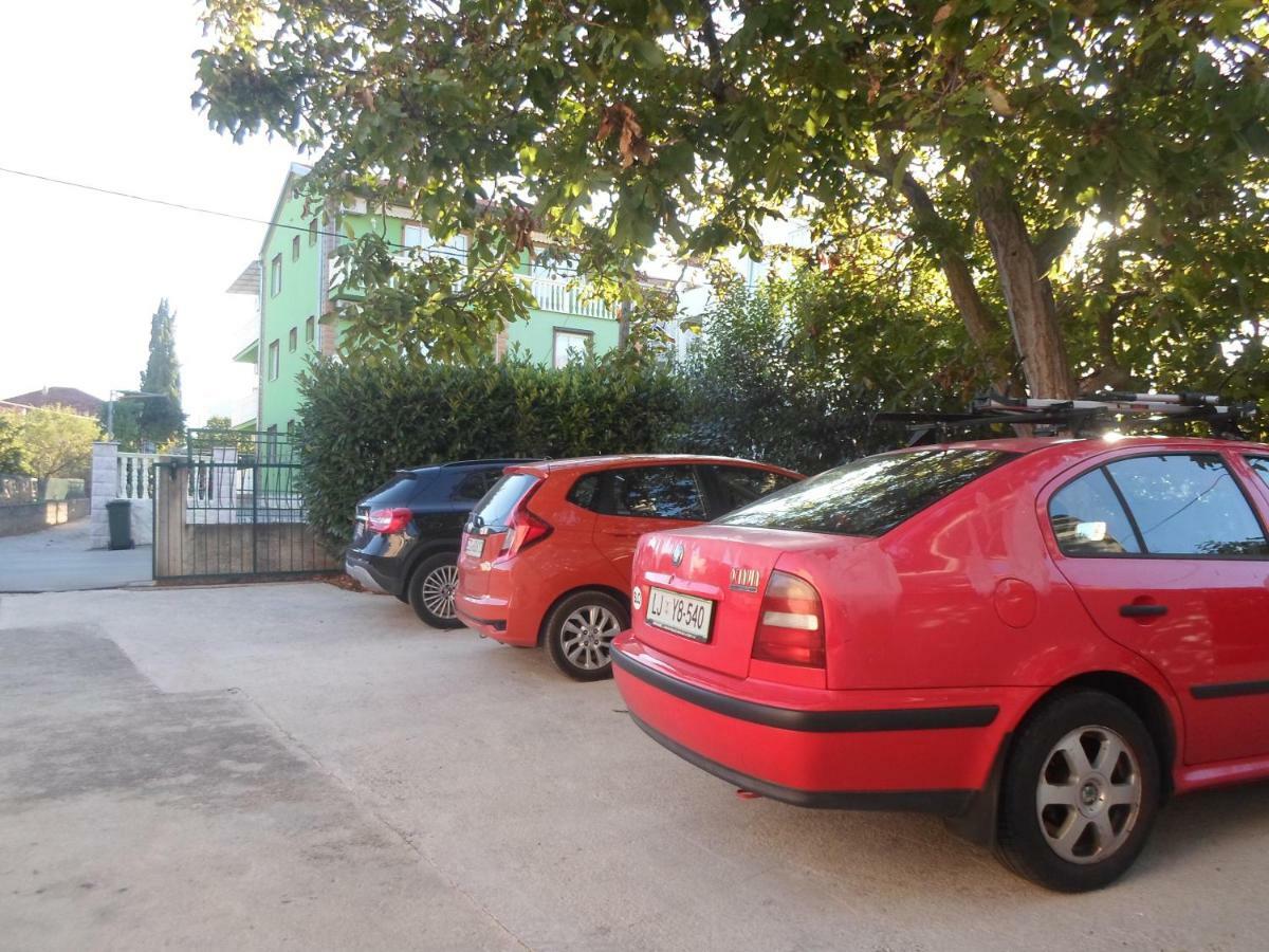 Apartments Golic Biograd Na Moru Exterior photo