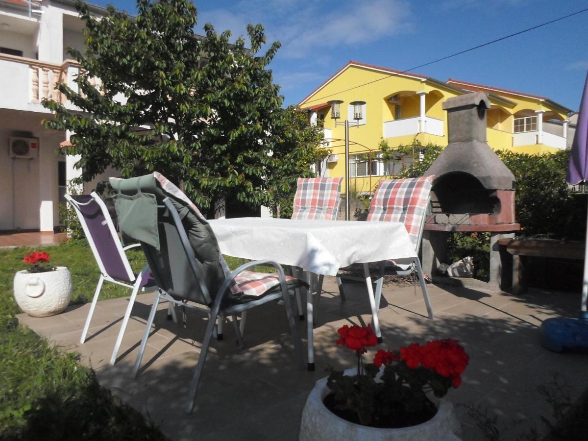 Apartments Golic Biograd Na Moru Exterior photo